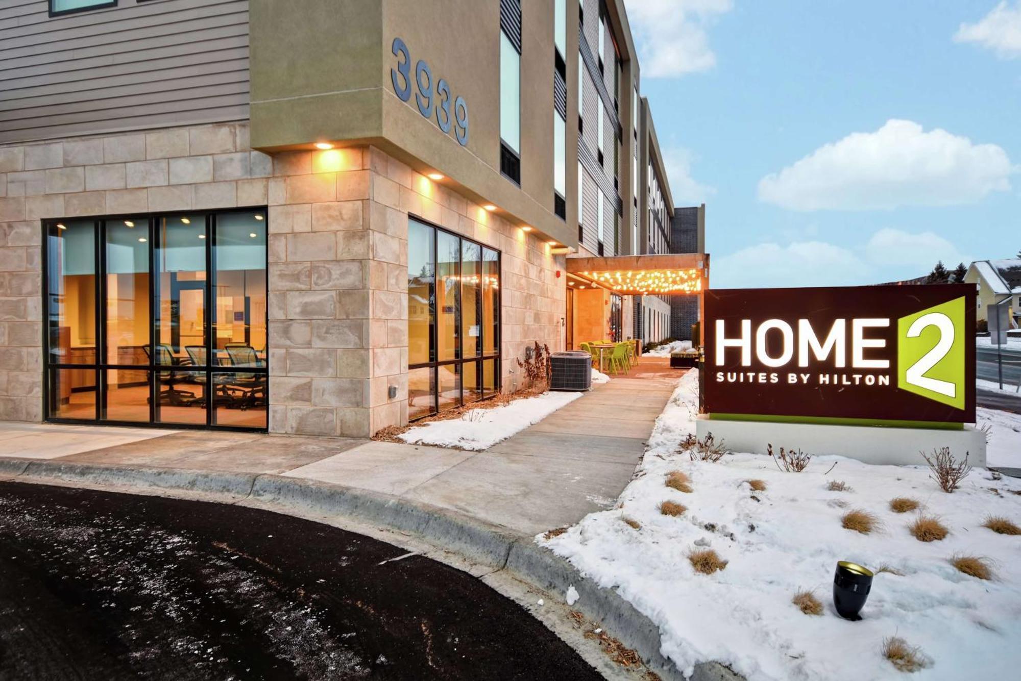 Home2 By Hilton Minneapolis 3*